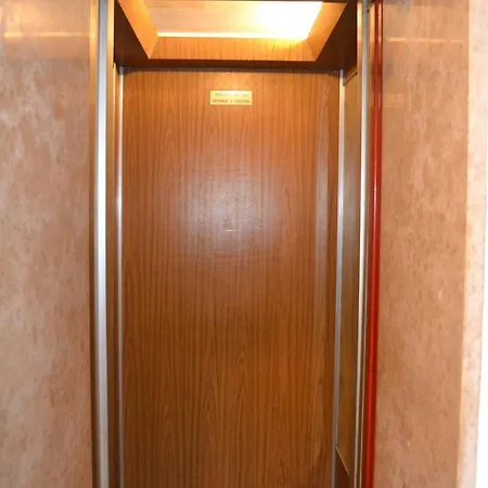 Apartamento Aunty Dora Apartment Mântua